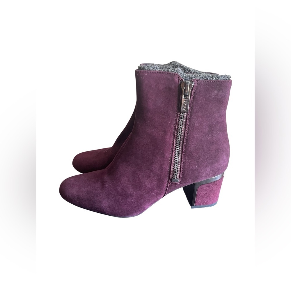 New DKNY Women Corrie Ankle Booties, Oxblood Suede Size 8